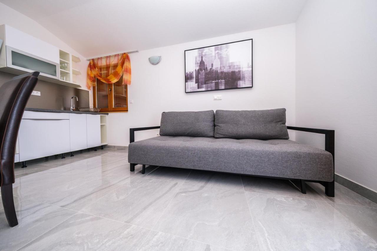 Apartment Mirjana Trogir